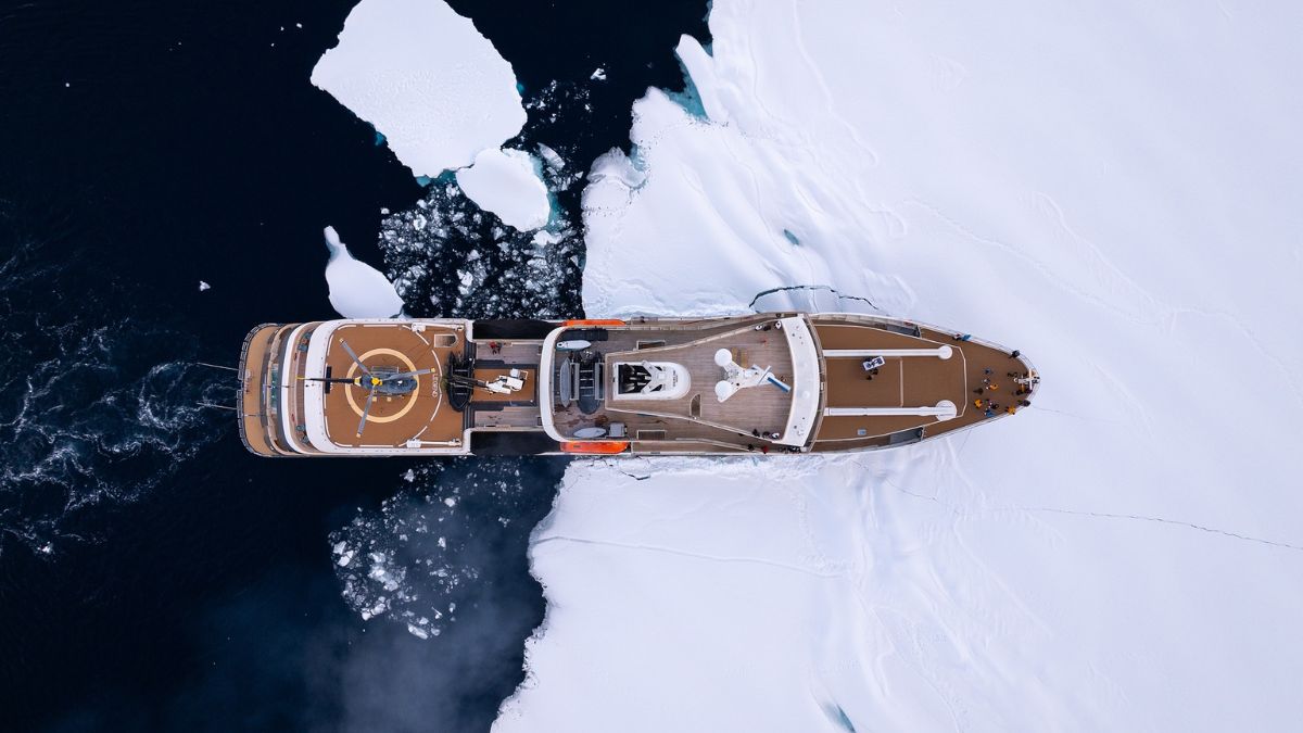 LEGAND aboard an Antarctica helicopter - Pelorus Yachting luxury trip to Antarctica