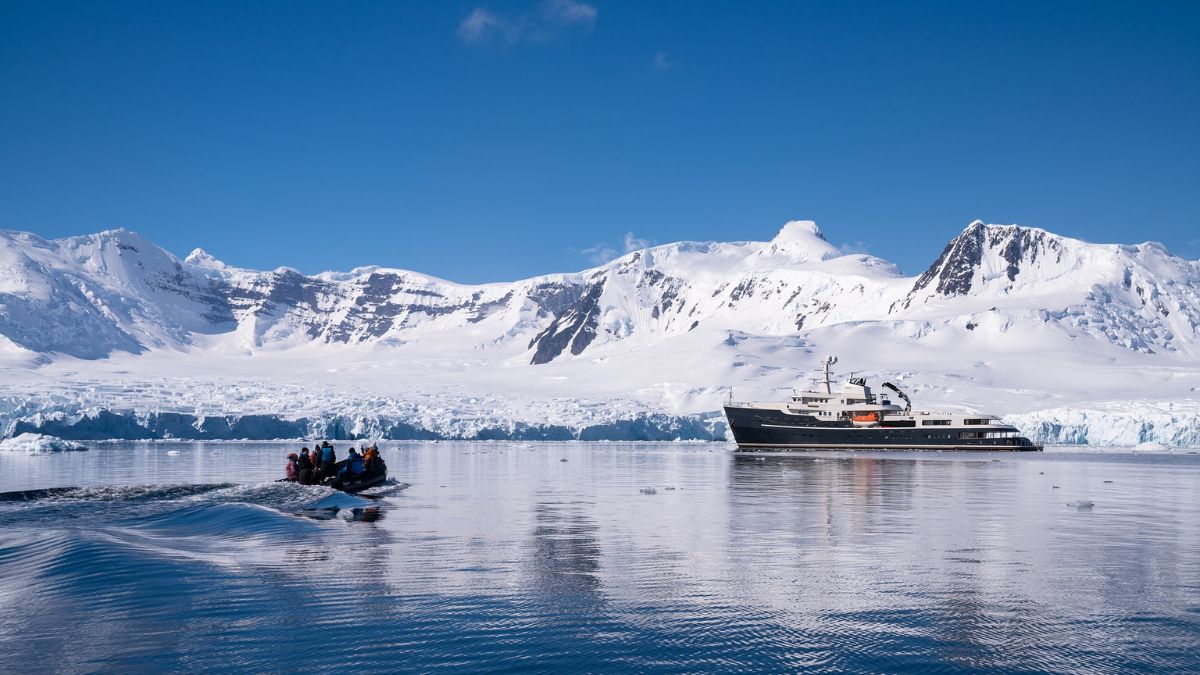 LEGAND - travel to Antarctica with Pelorus Yachting
