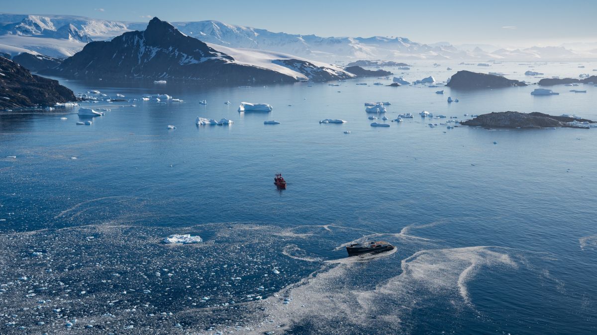 luxury Antarctica expedition