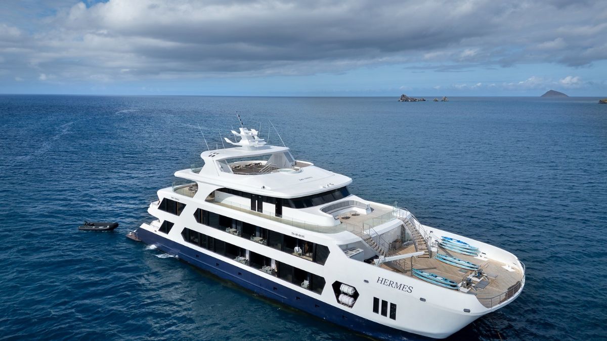 Hermes yacht galapagos