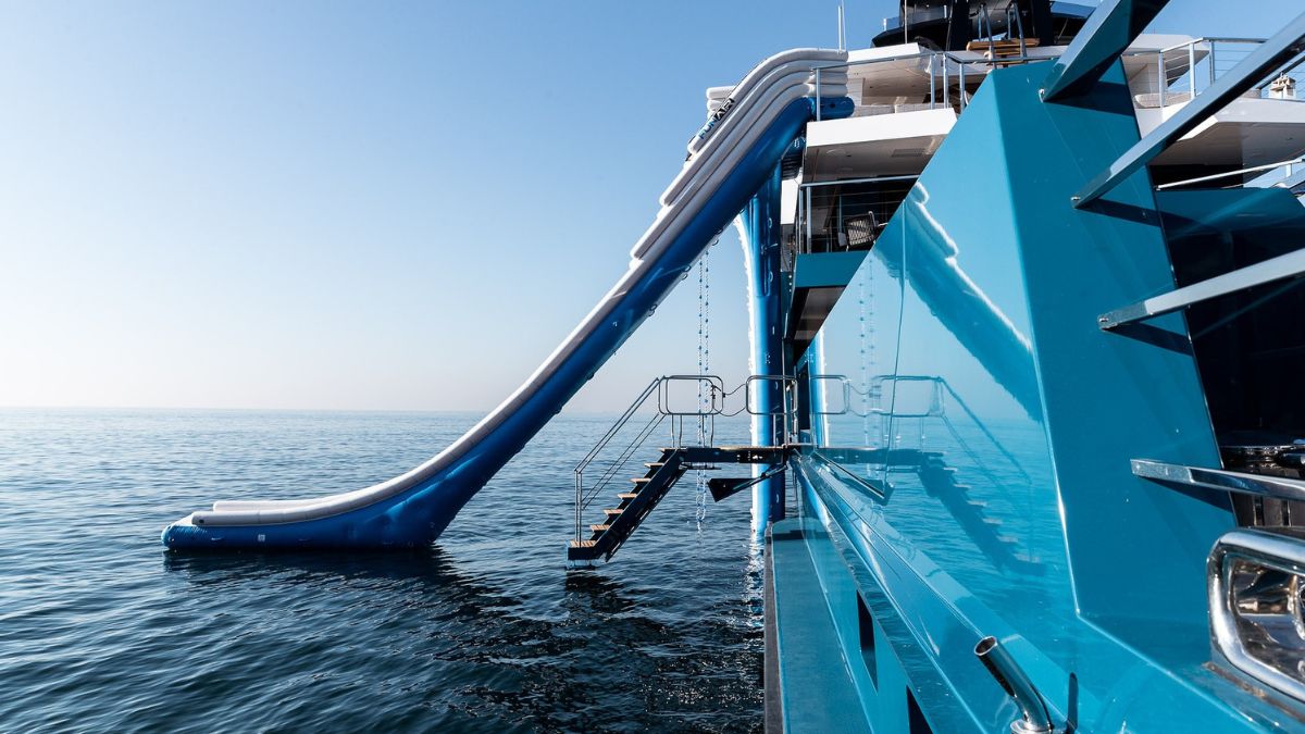 Yacht slide, King Benj - 154 Foot (46.7M)