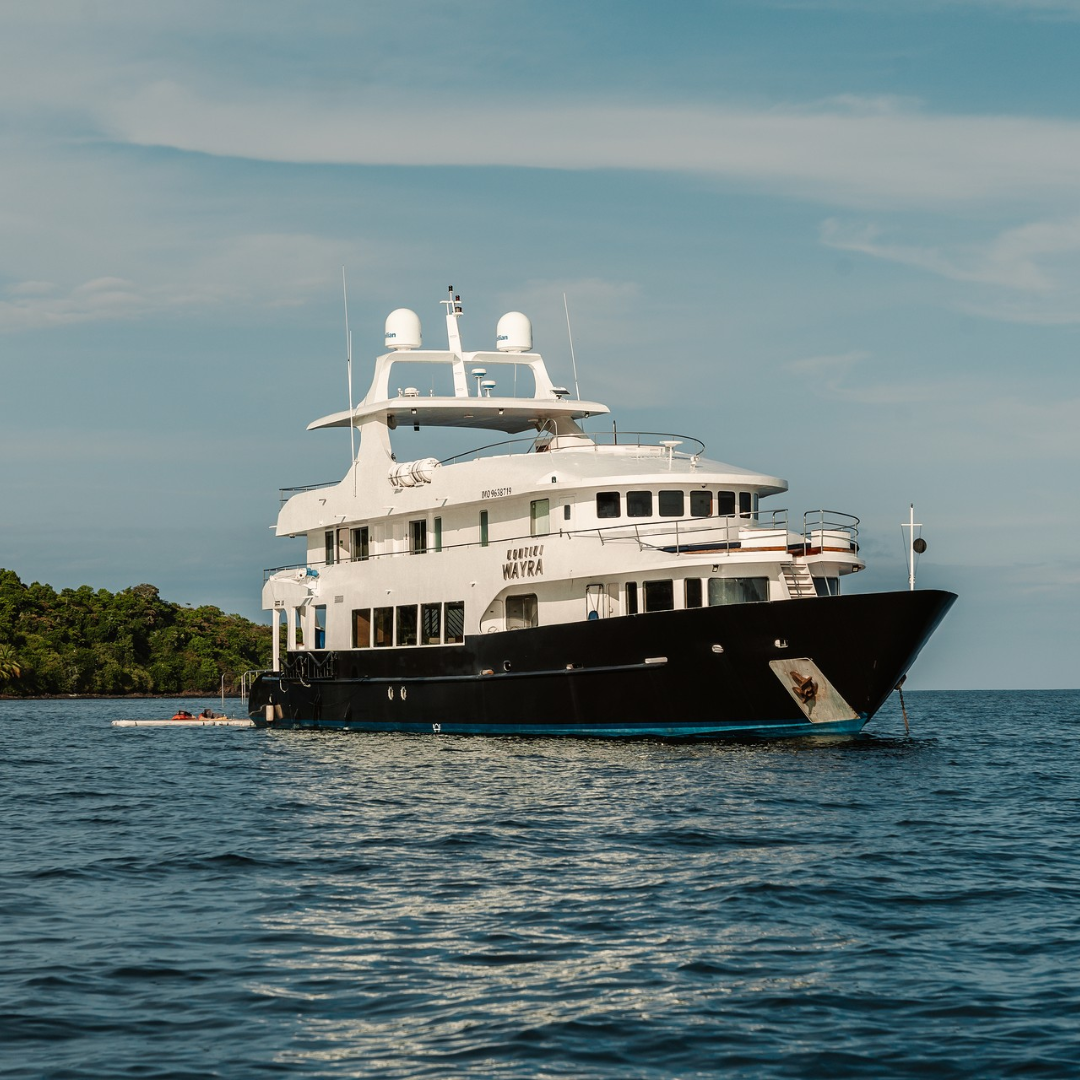 Kontiki Wayra photos of mega yachts