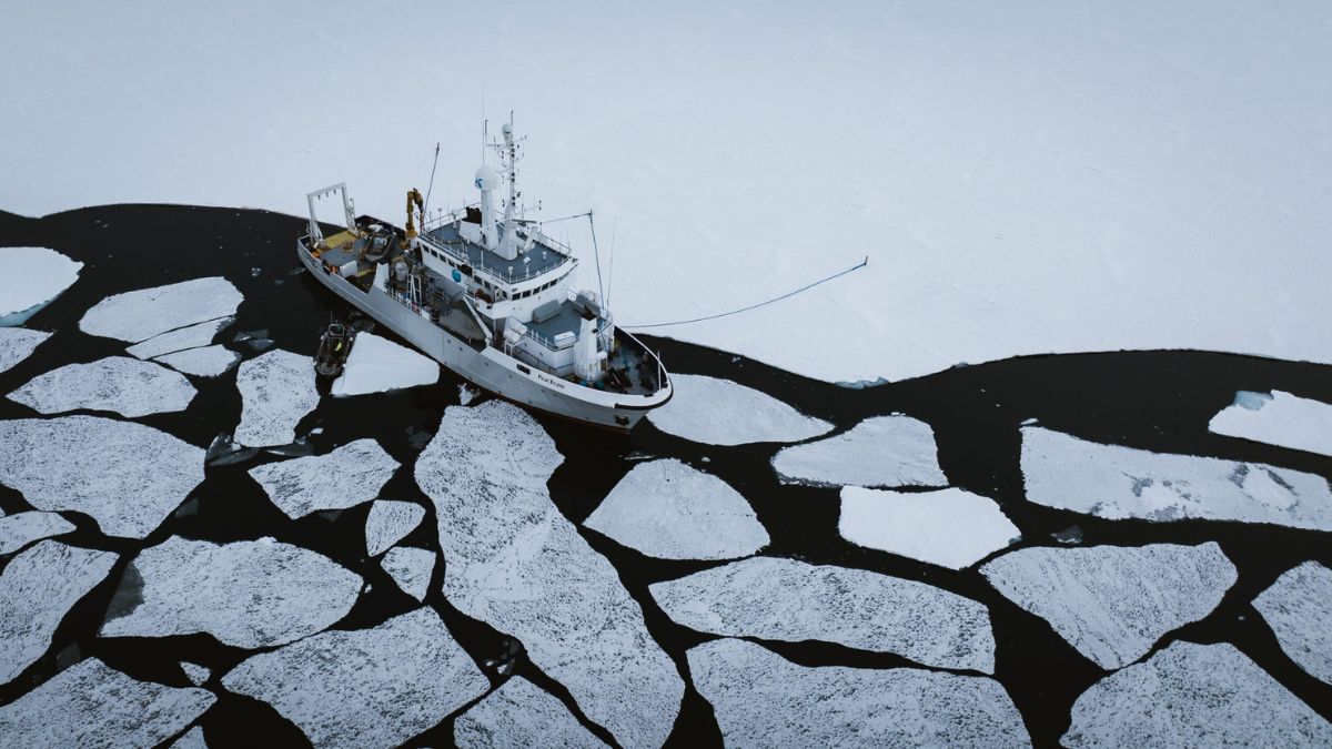 ice yacht
