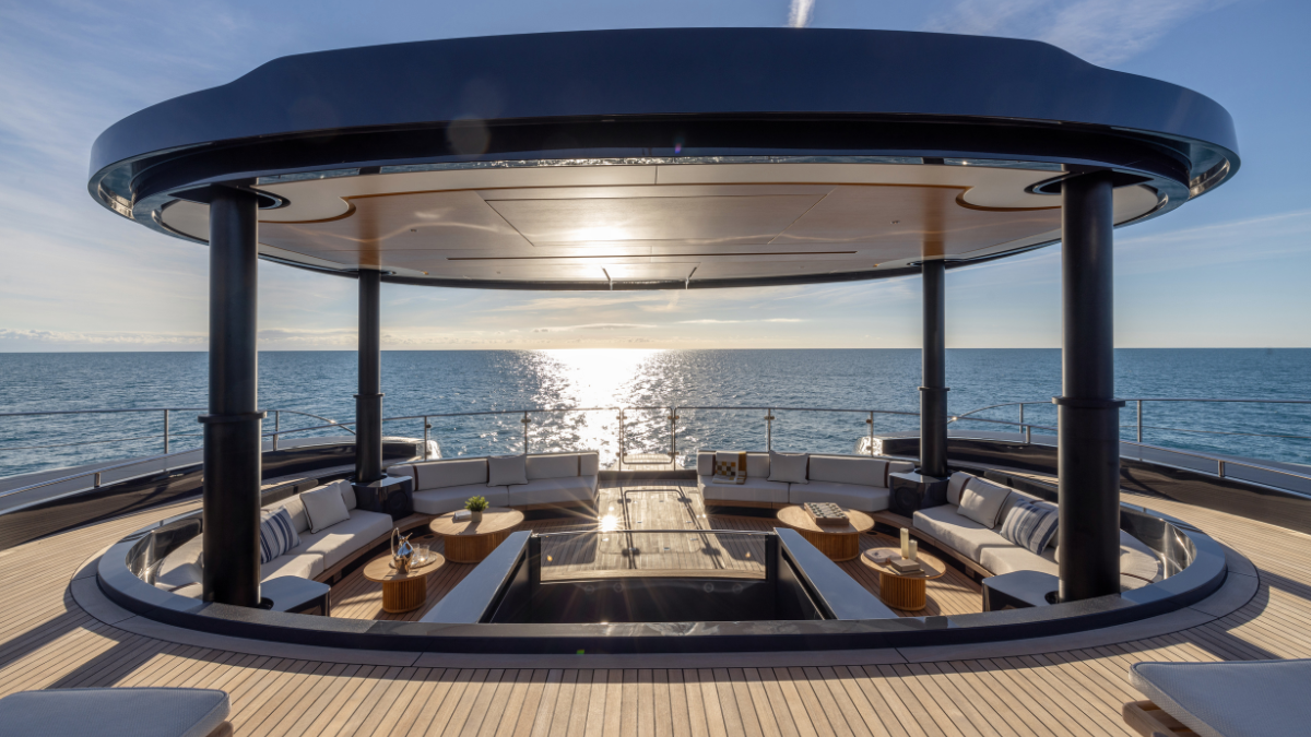 Seawolf yacht charter deck