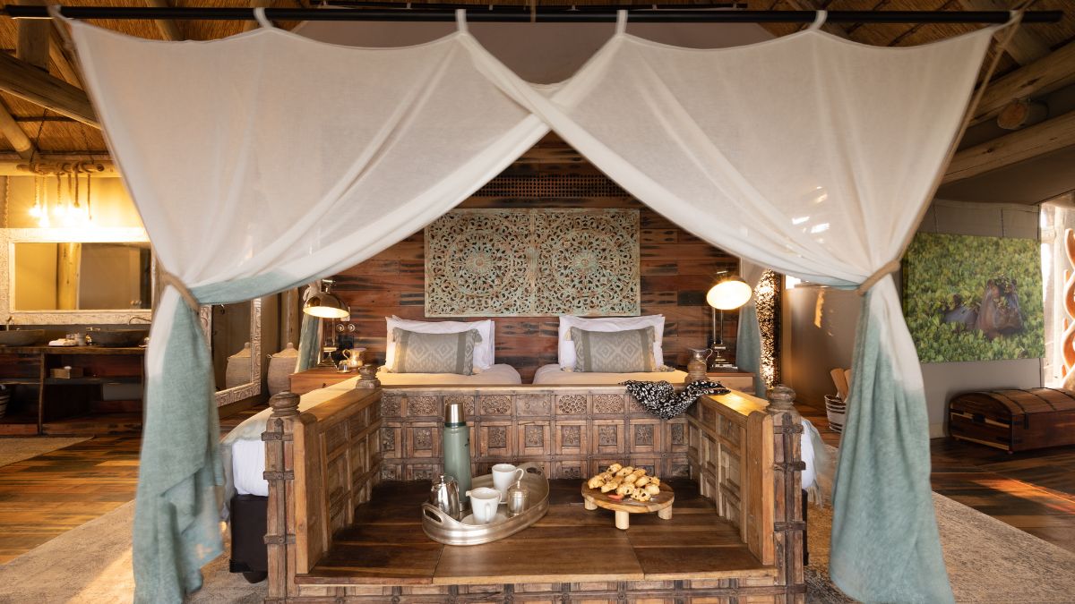 A twin room in Sitatunga Private Island. Stay here on your luxury Botswana safari with Pelorus
