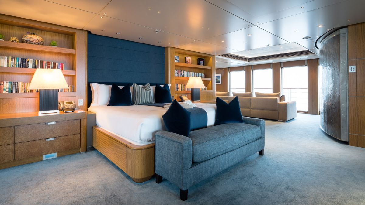 Guest cabin