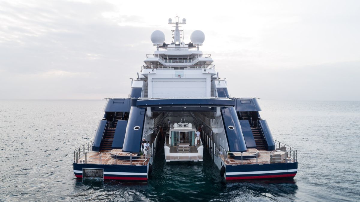 Rear of the yacht